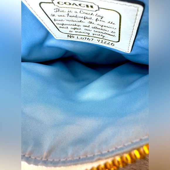 Coach Y2K Swingpack Crossbody- Signature Collection NO CALLOUTS with care card - Picture 8 of 10